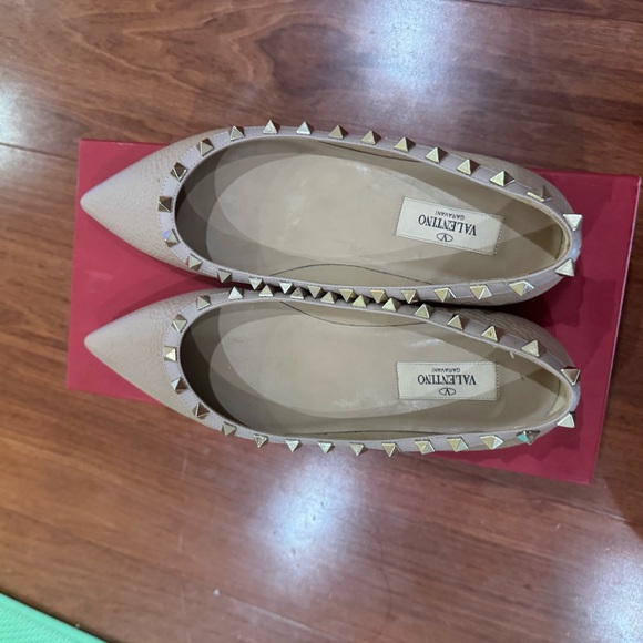 Valentino Shoes - Valentino Beige Leather Rockstud Pointed Flats